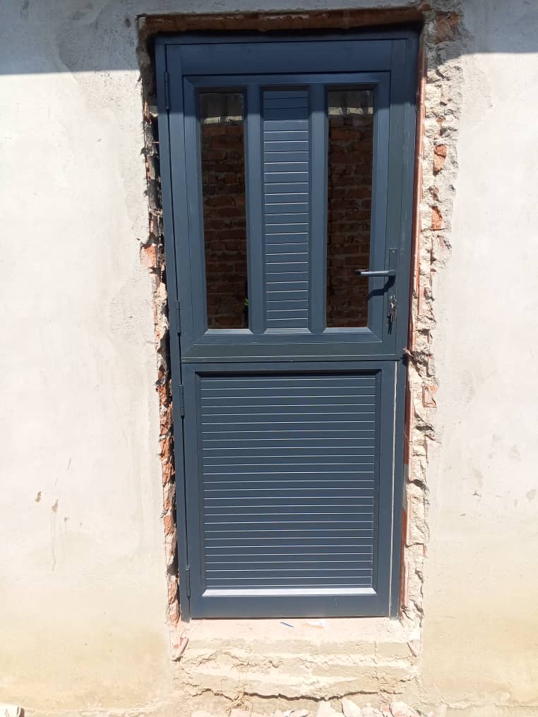 Stable door - hynged6